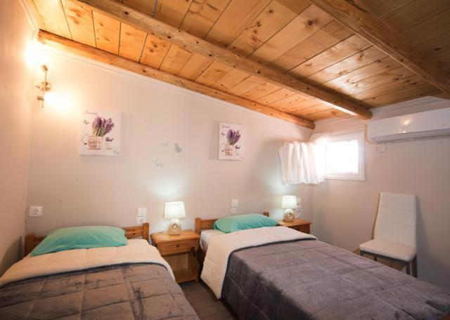 Efi Apartments Ájosz Górdiosz Kültér fotó